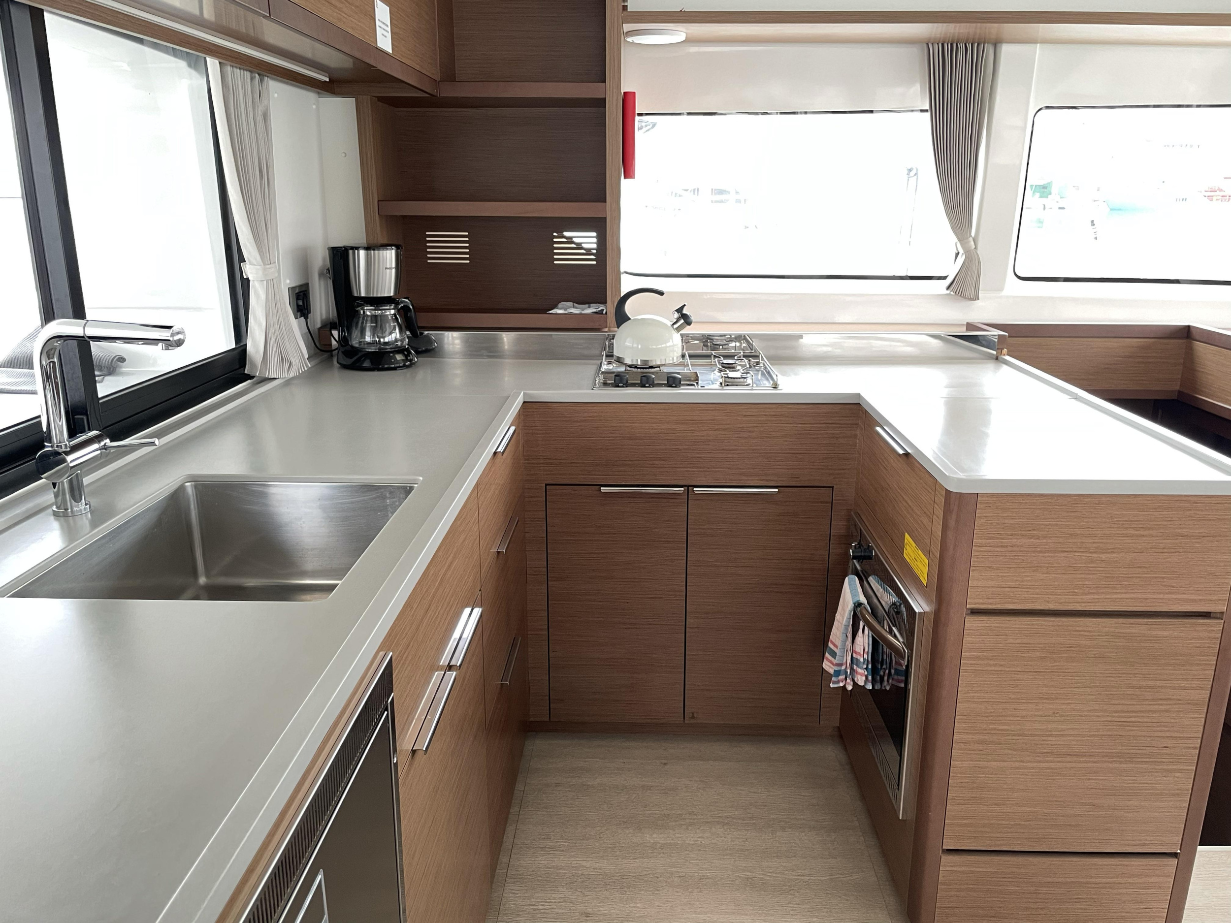 Lagoon 46 — photo 15