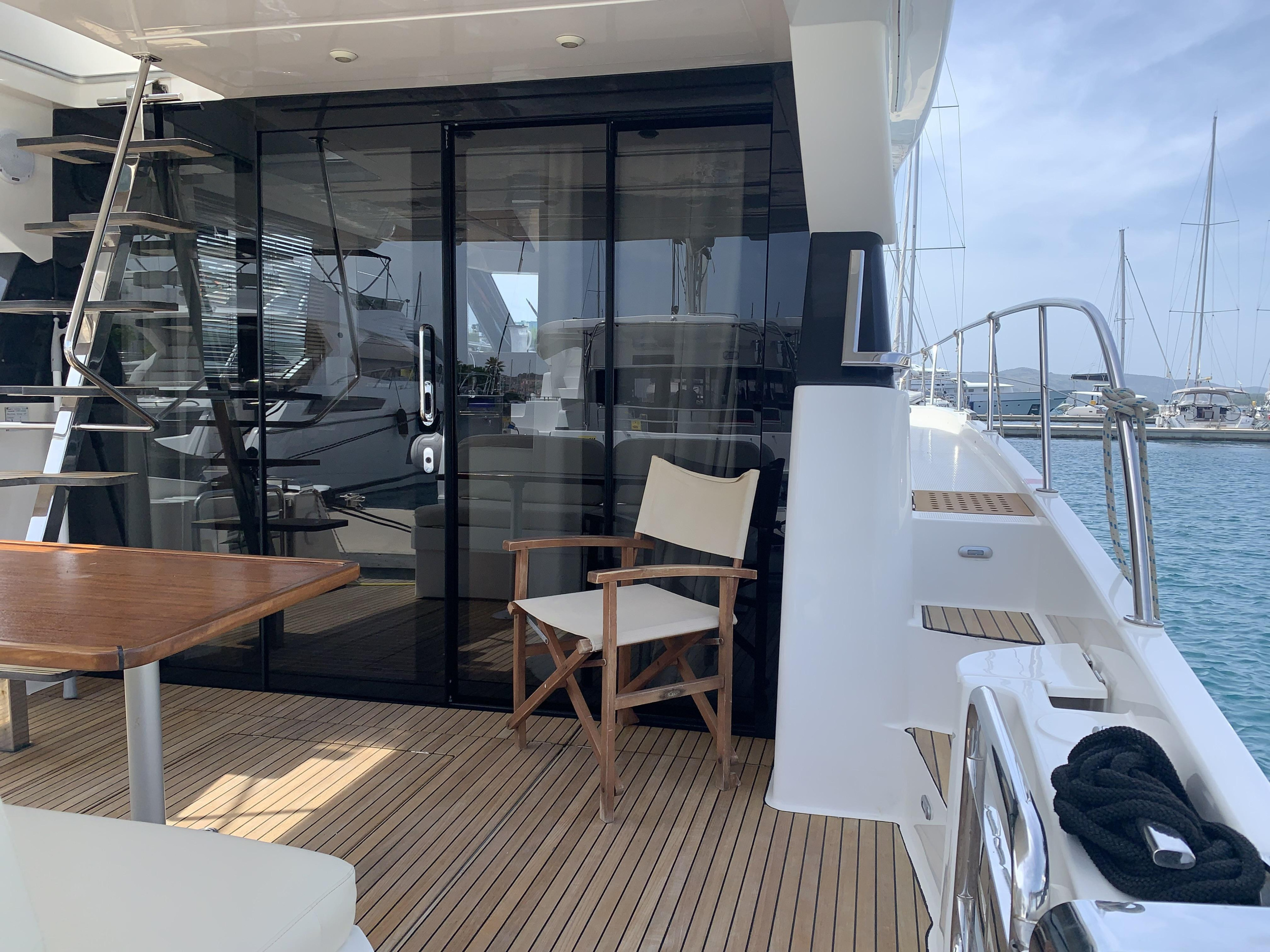 Bavaria Virtess 420 Fly — photo 17