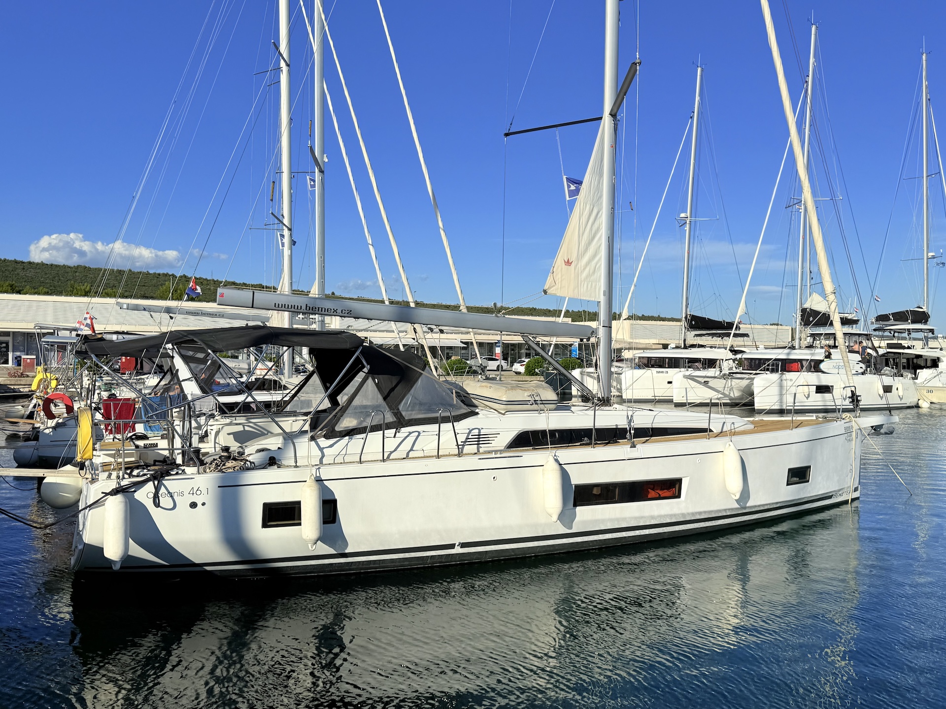 Oceanis 46.1 — photo 7