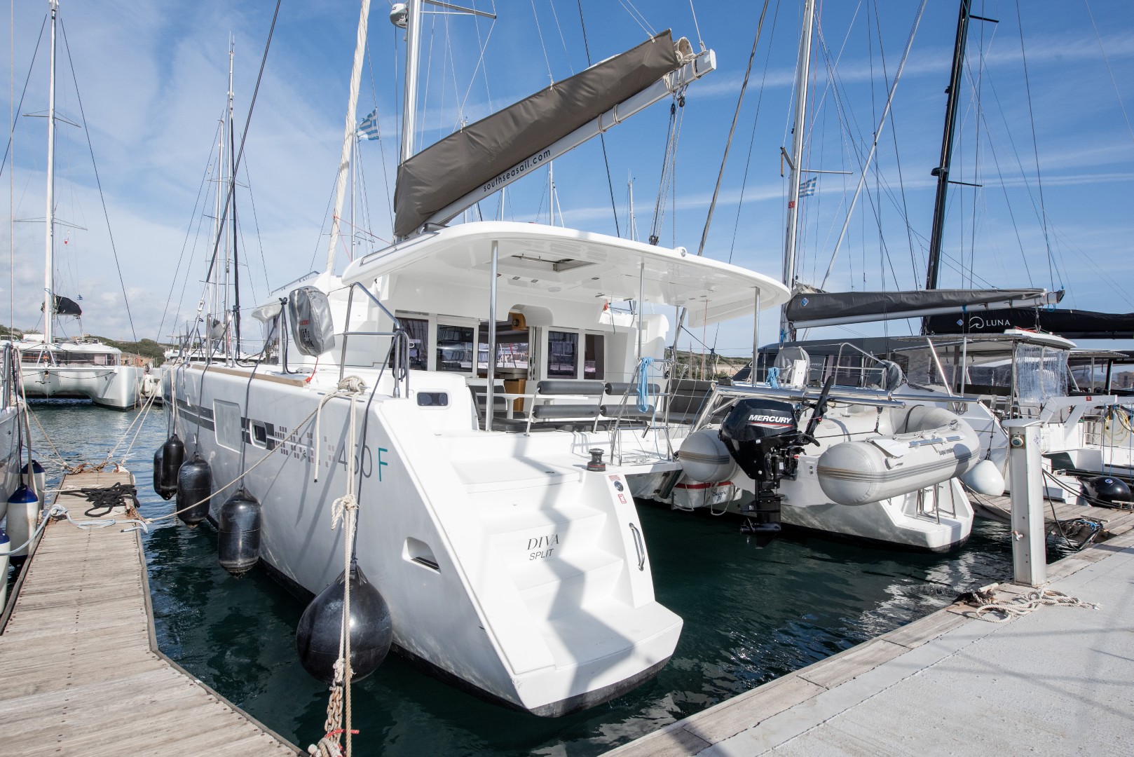 Lagoon 450 Fly — photo 9