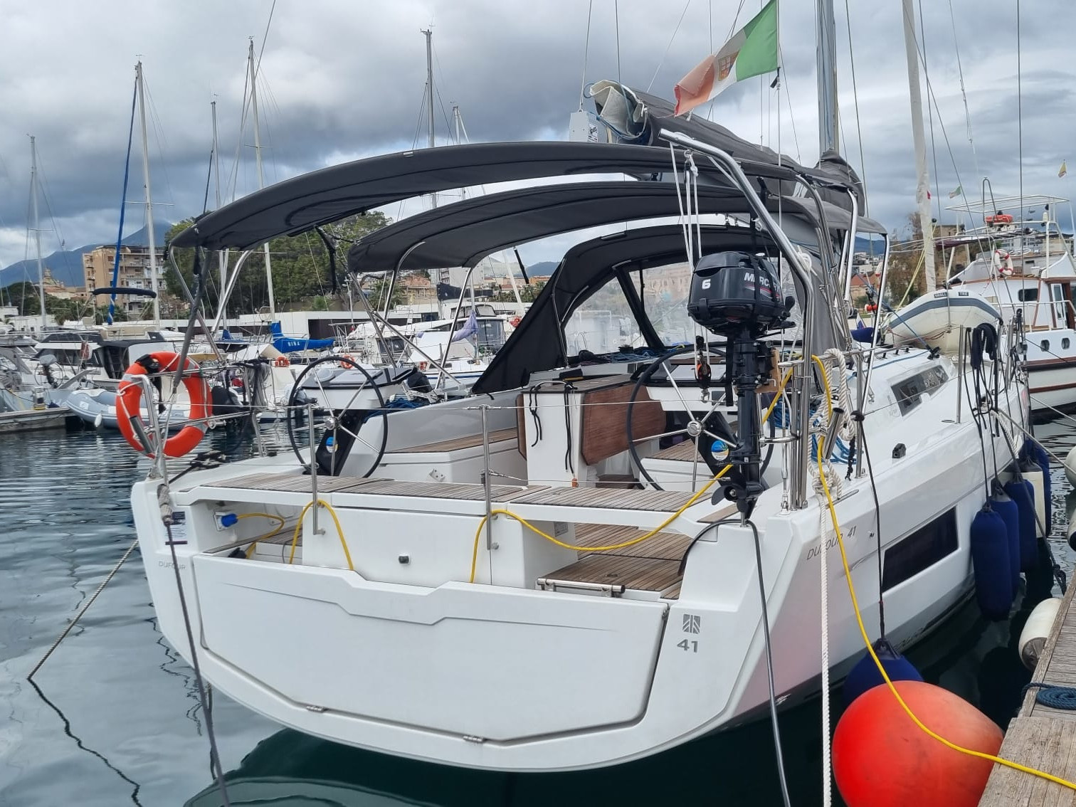 Dufour 41 — photo 1