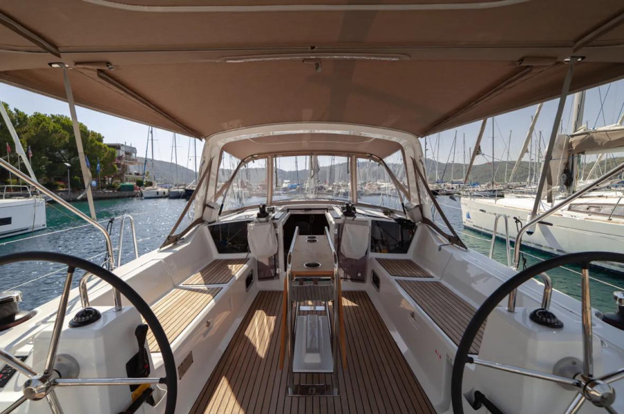 Oceanis 41.1 — photo 4