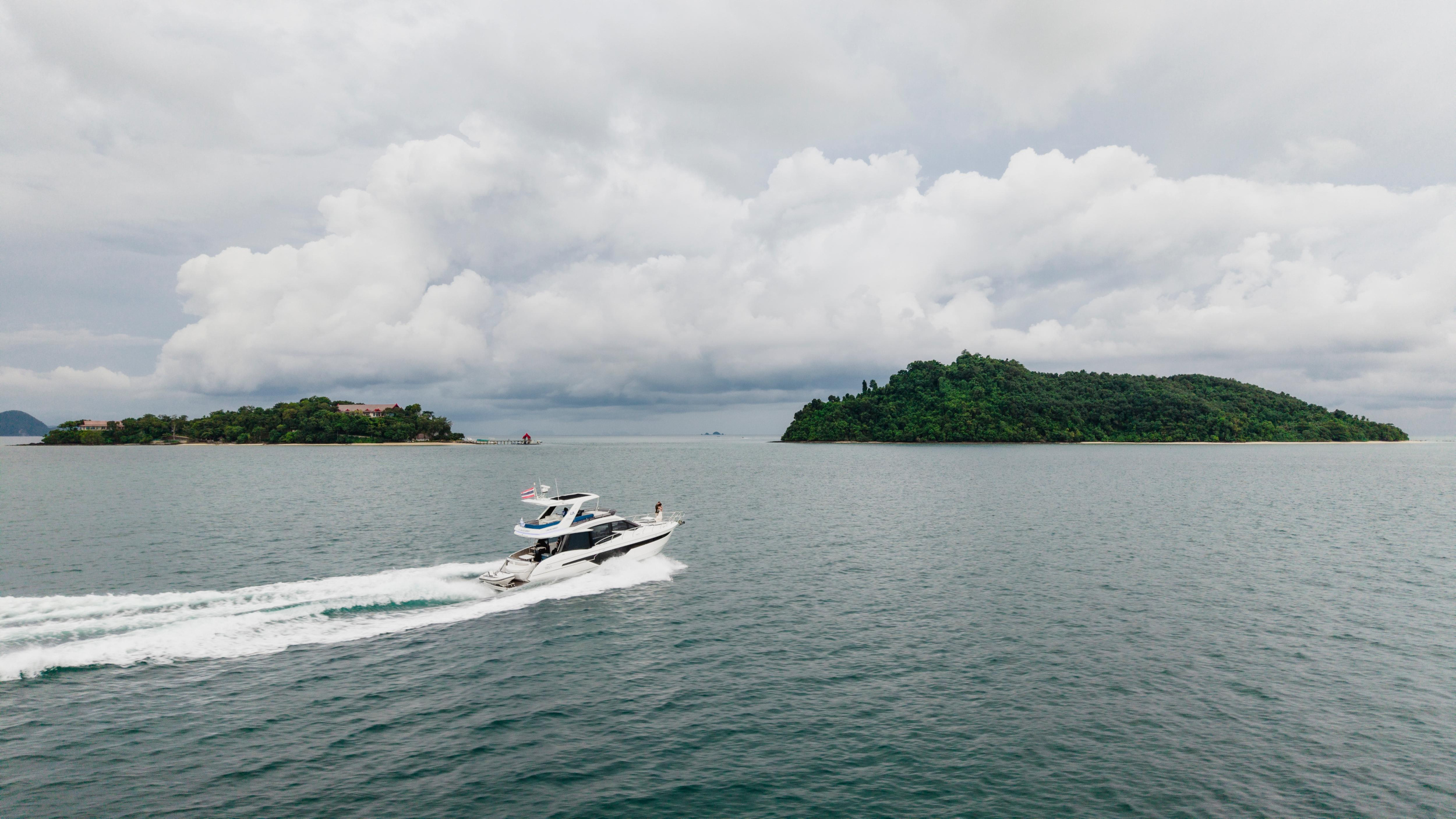 Galeon 500 Fly — photo 2