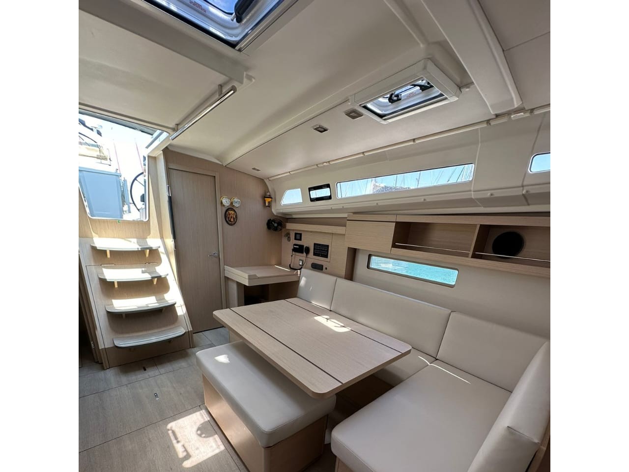 Oceanis 40.1 — photo 2