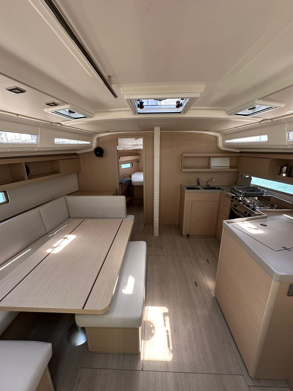 Oceanis 40.1 — photo 10