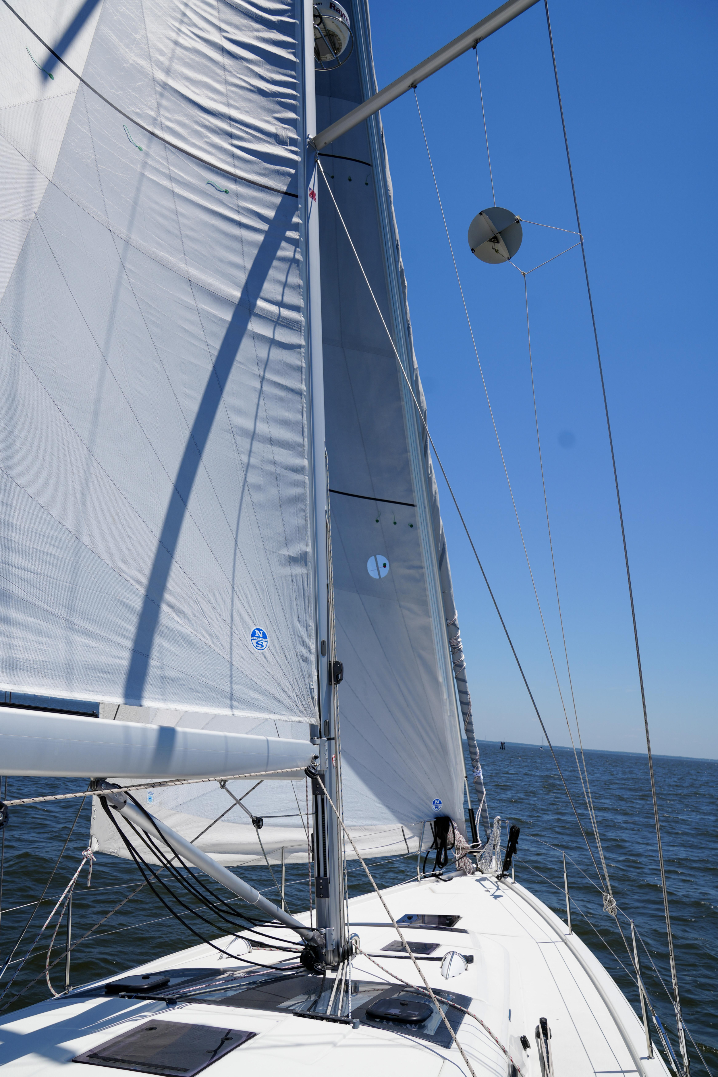Dufour 430 — photo 2