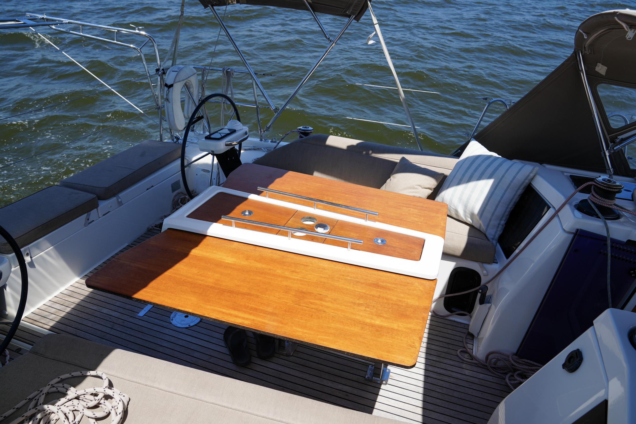 Dufour 430 — photo 12