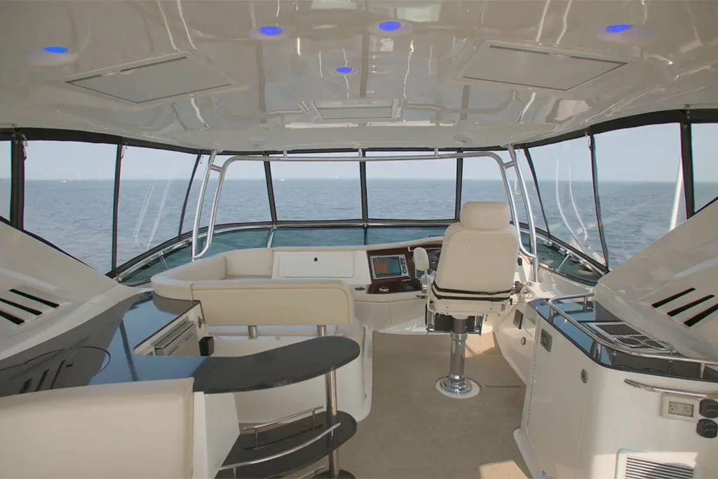 Meridian 541 Sedan — photo 2