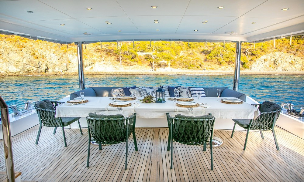 Motoryacht — photo 27