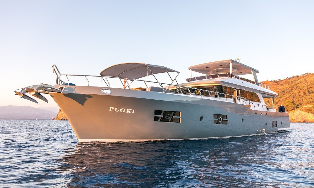 Motoryacht — photo 24