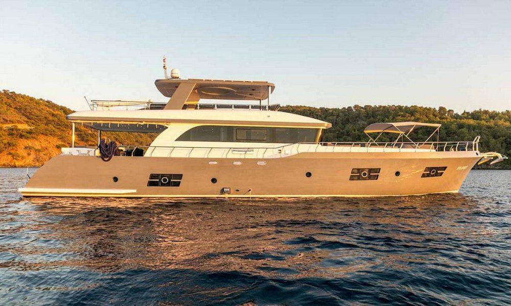 Motoryacht — photo 28