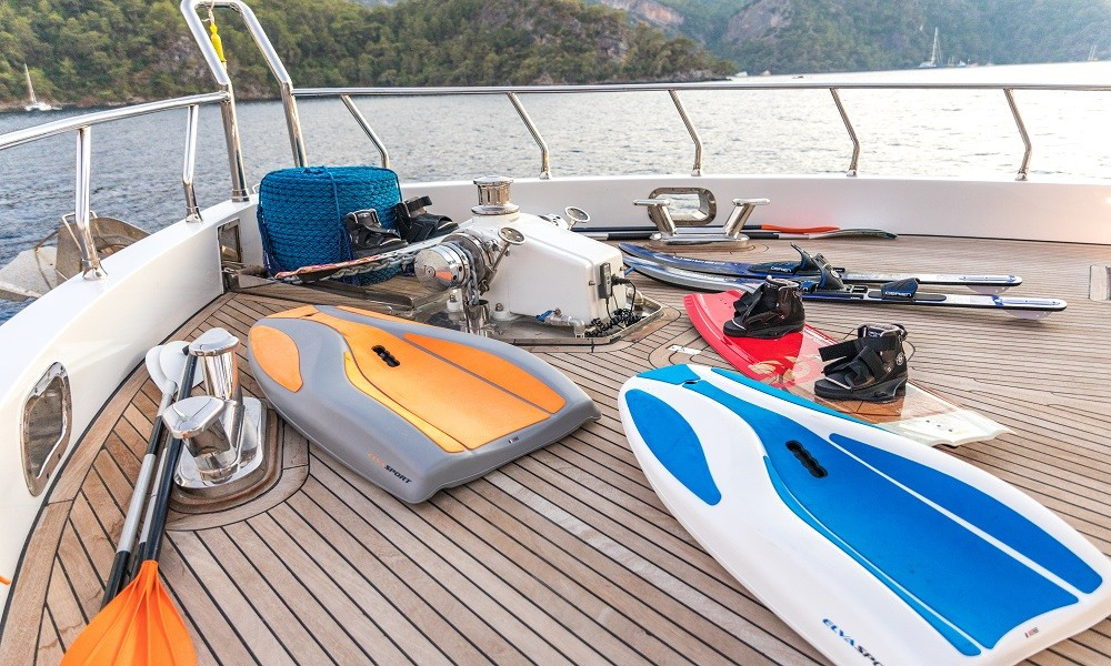 Motoryacht — photo 4