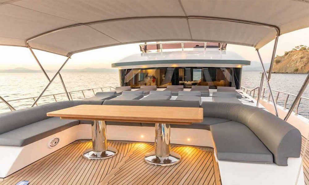 Motoryacht — photo 18
