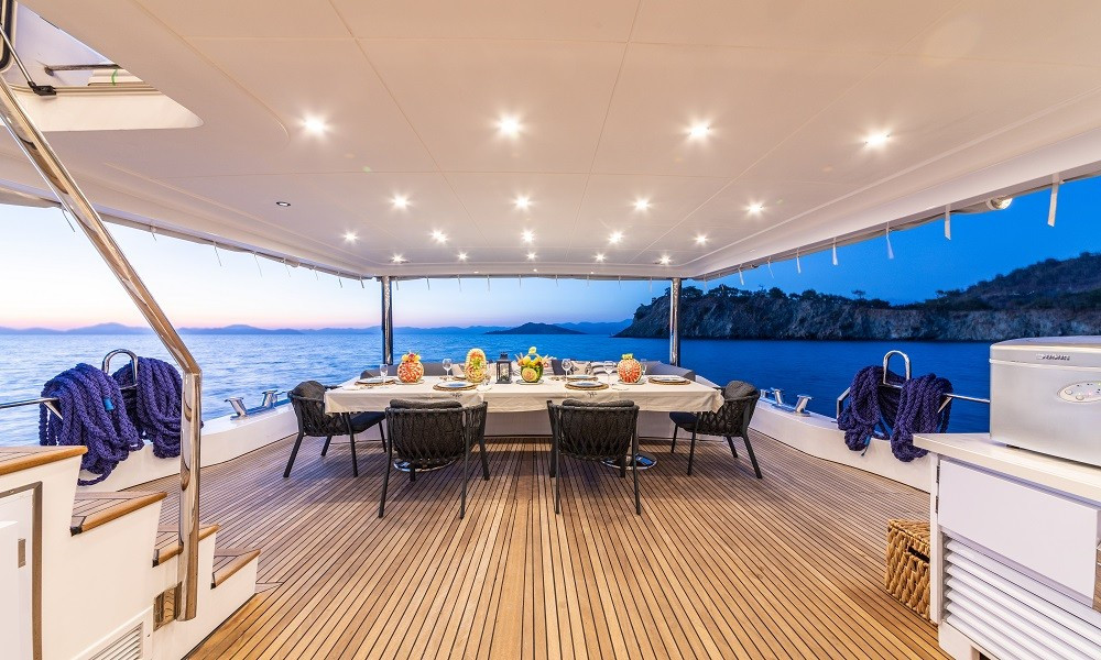 Motoryacht — photo 9