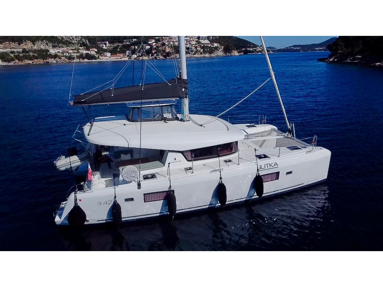 Lagoon 42 — photo 17