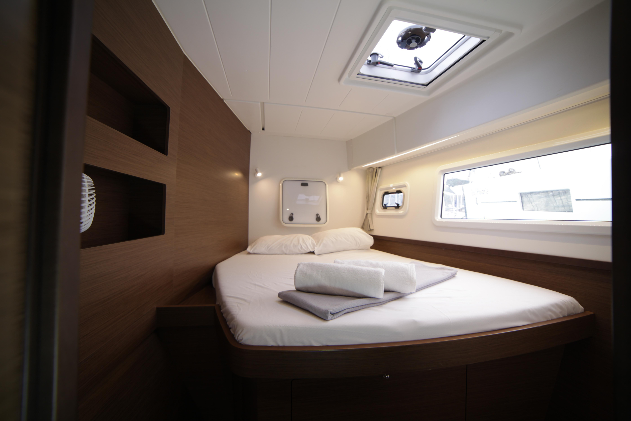 Lagoon 42 — photo 12