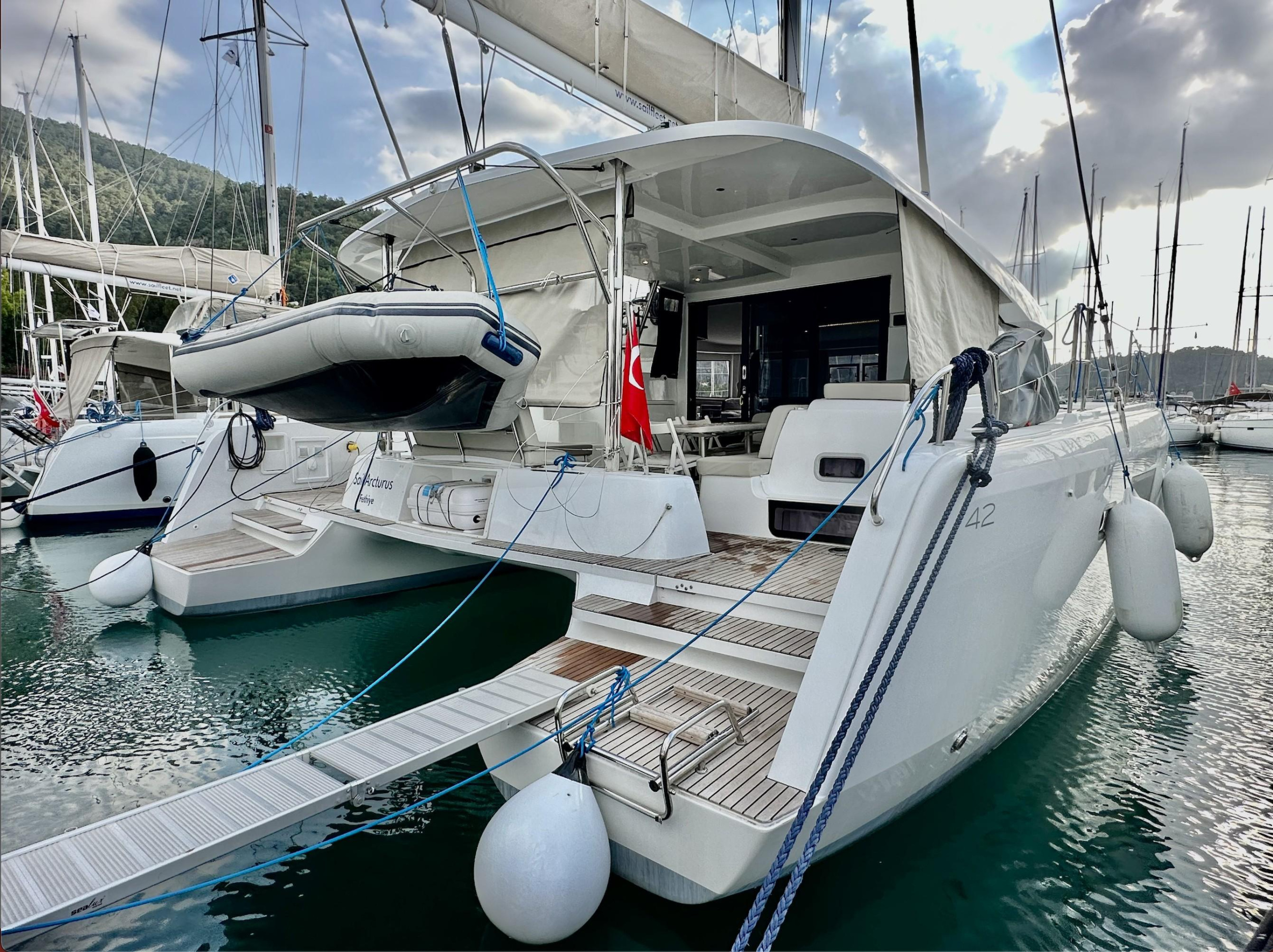 Lagoon 42 — photo 22
