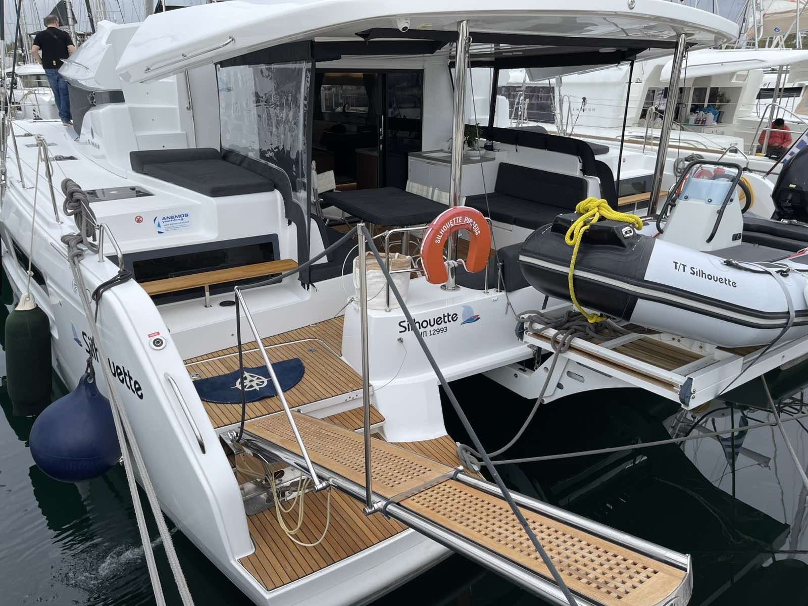 Lagoon 50 — photo 1