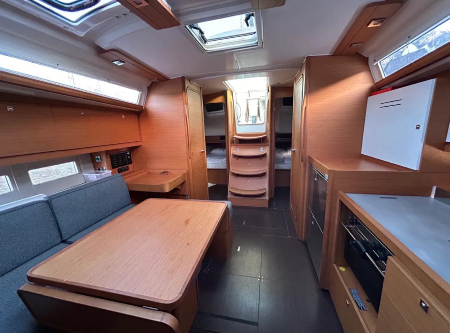 Dufour 390 Grand Large — photo 7