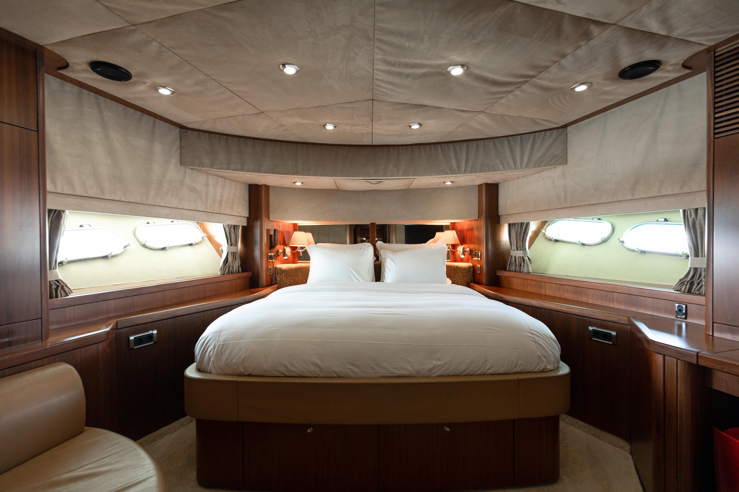 Sunseeker 90 — photo 6