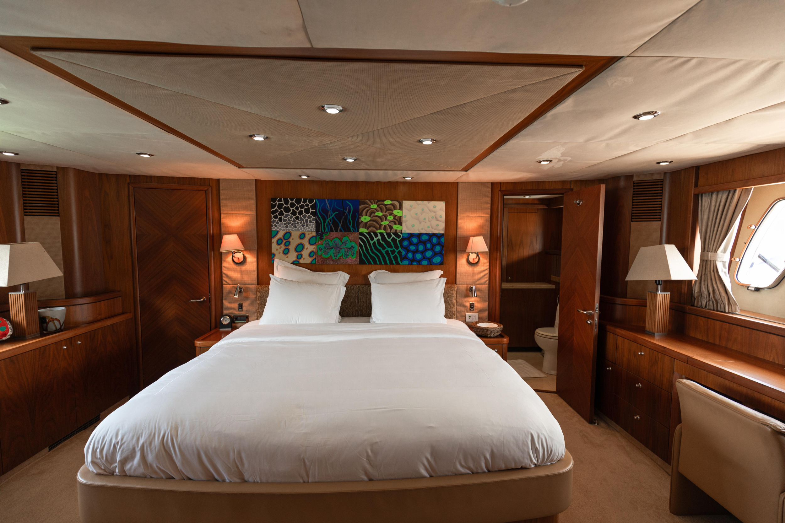 Sunseeker 90 — photo 10