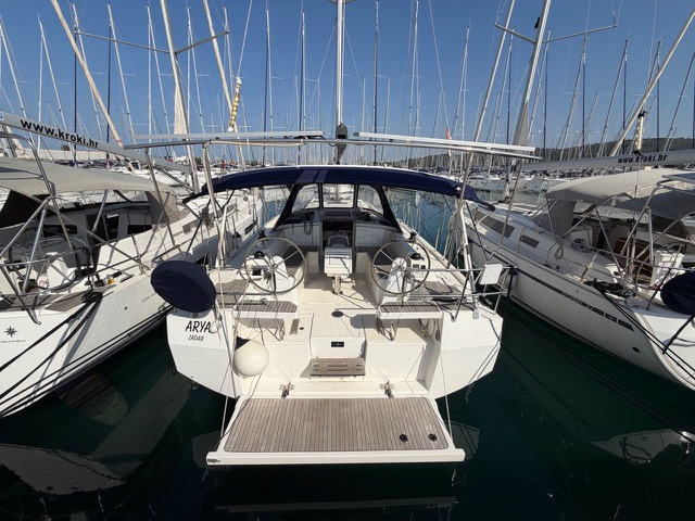 Bavaria C 38 — photo 1