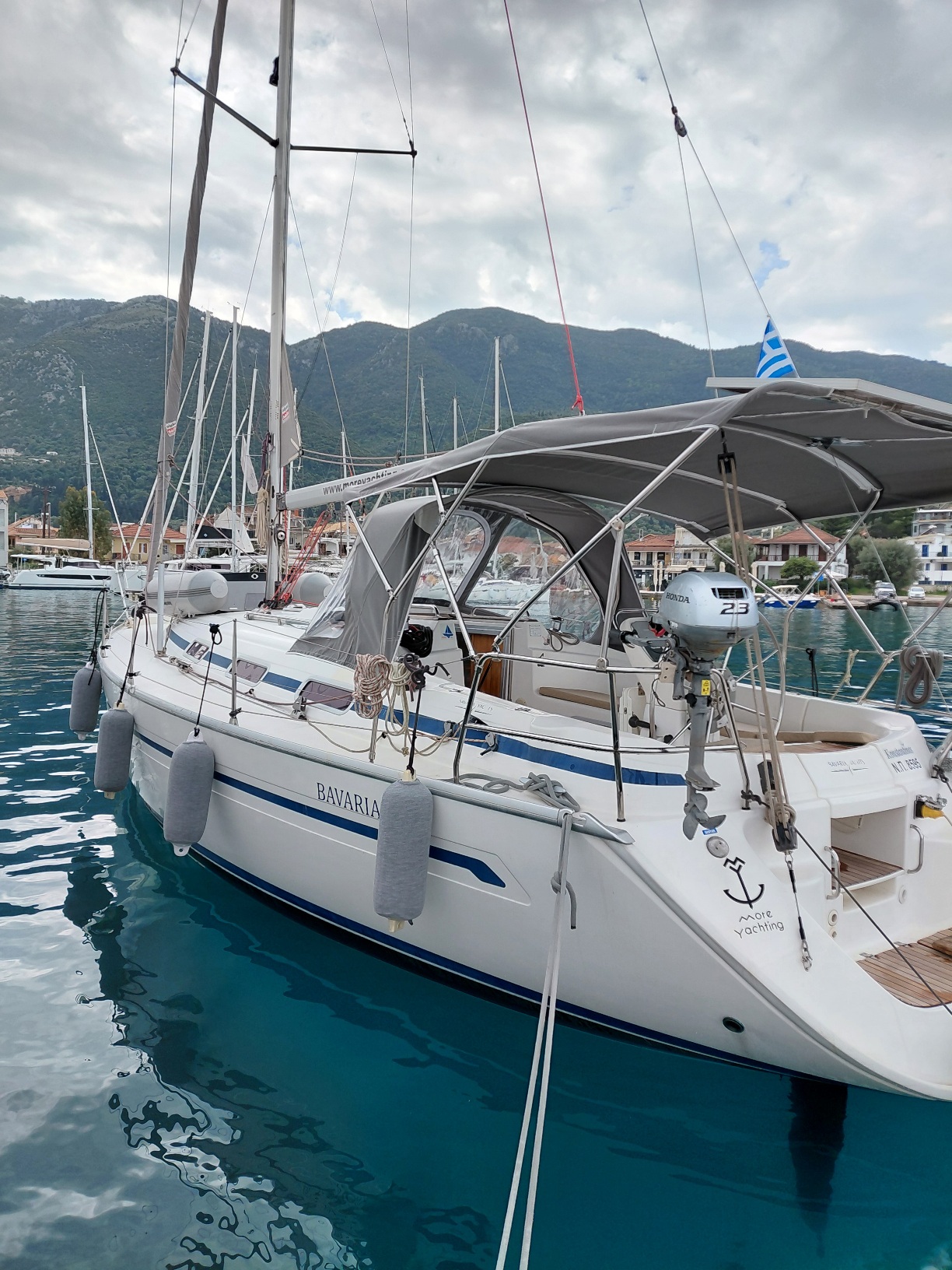 Bavaria 36 — photo 11