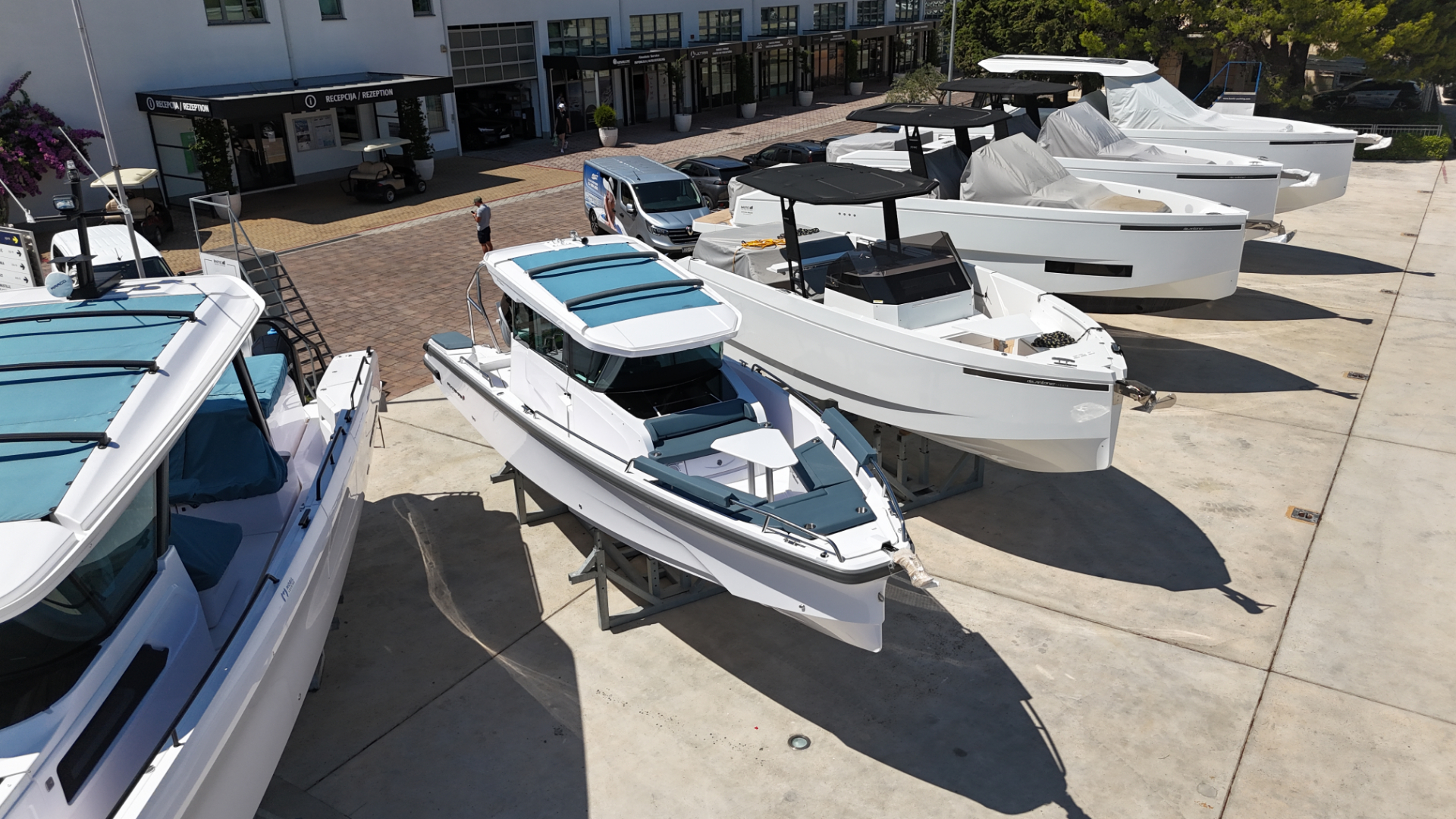 Axopar 29 XC Cross Cabin — photo 20