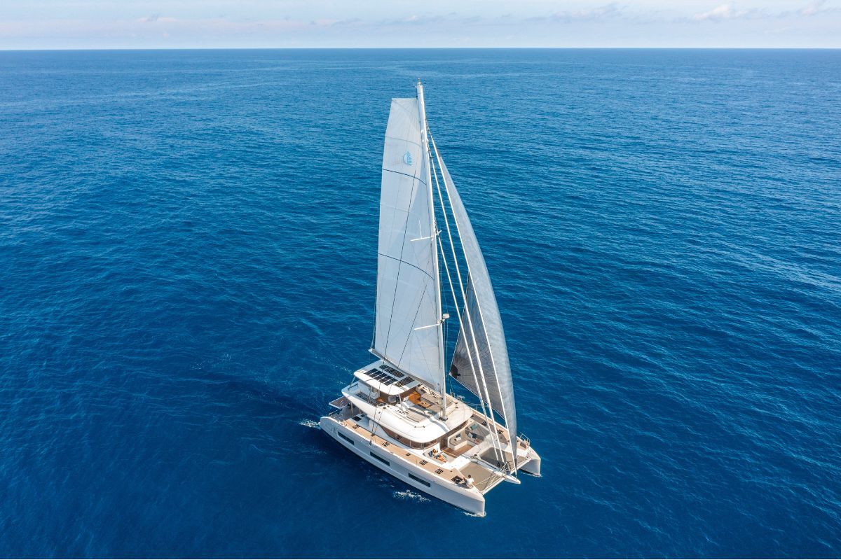 Lagoon 60 — photo 15