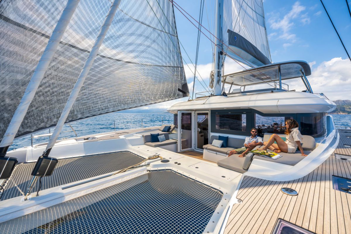 Lagoon 60 — photo 21