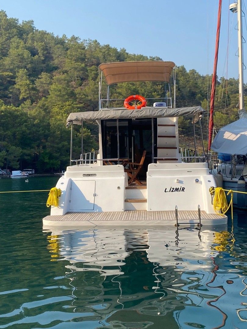 Motoryacht — photo 18