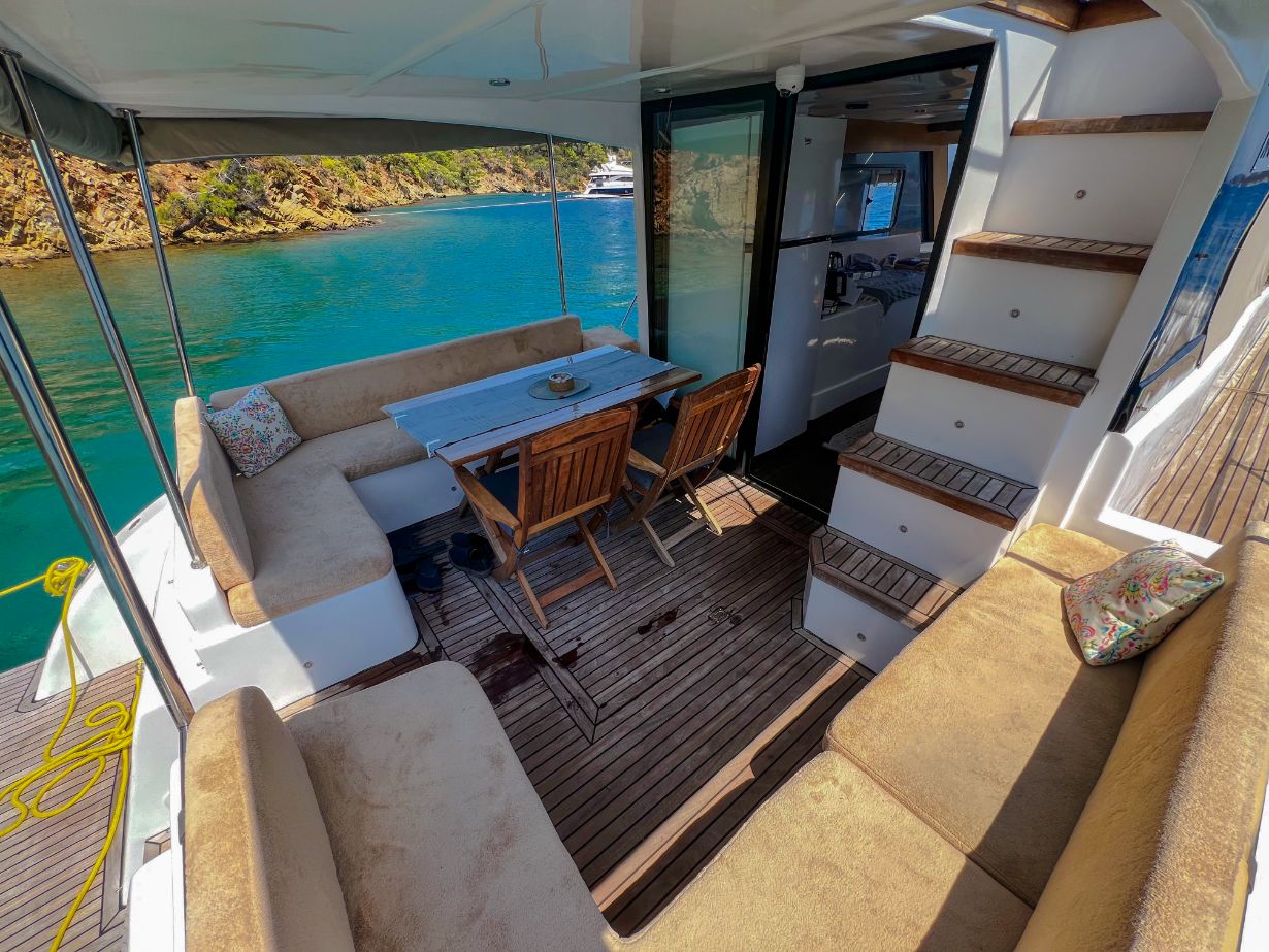 Motoryacht — photo 8