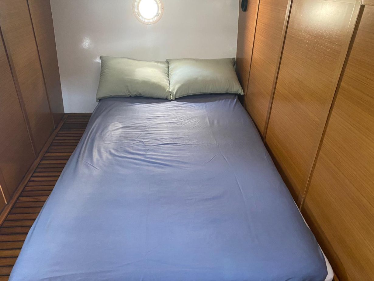 Motoryacht — photo 12
