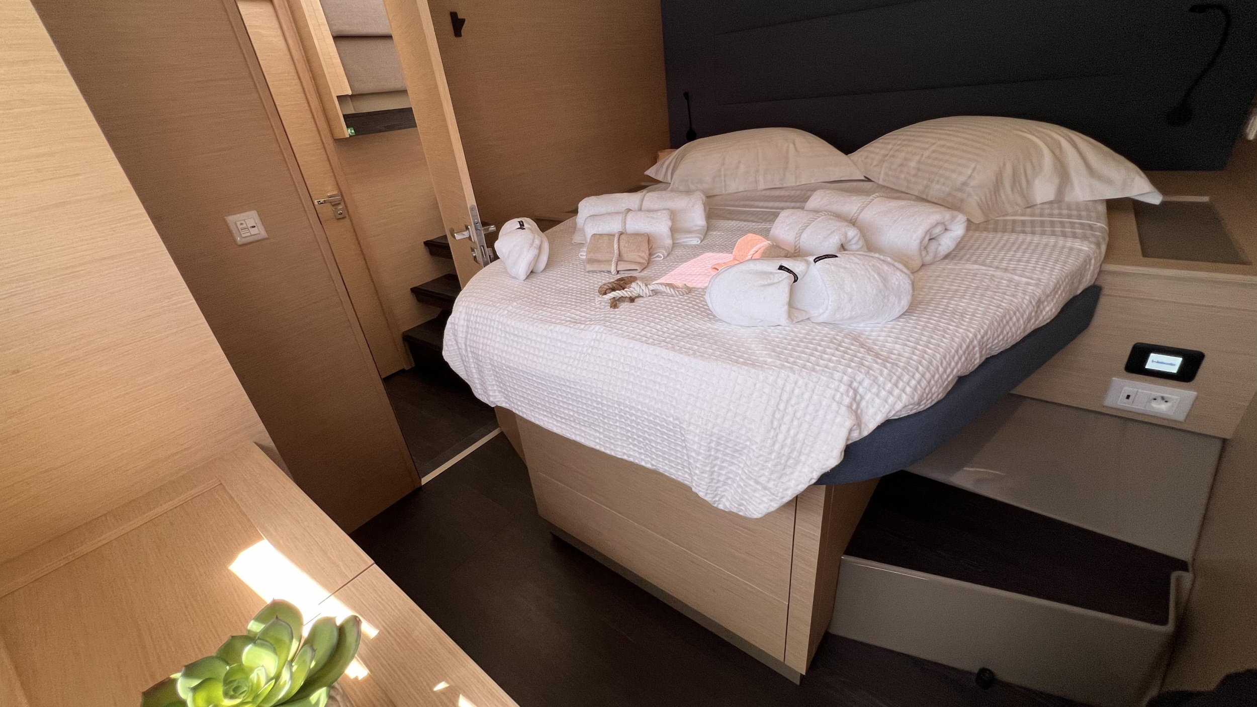 Fountaine Pajot Aura 51 — photo 18