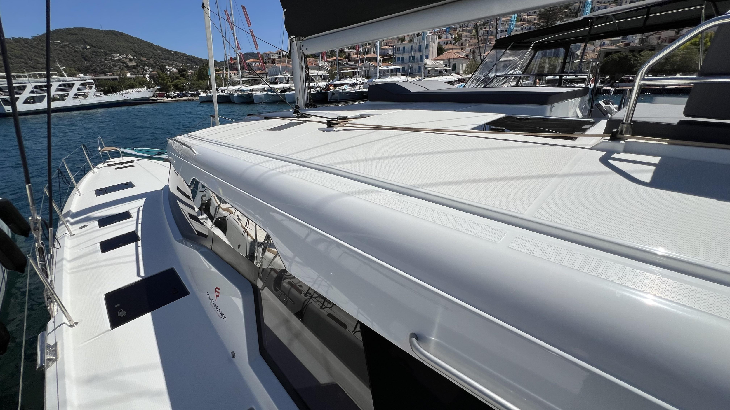 Fountaine Pajot Aura 51 — photo 31