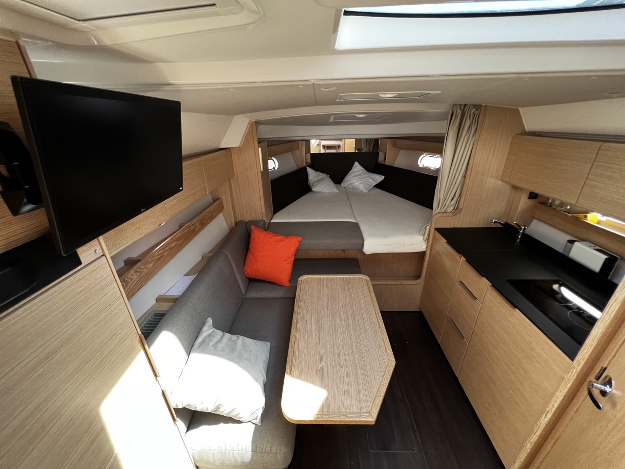 Bavaria S33 HT — photo 2