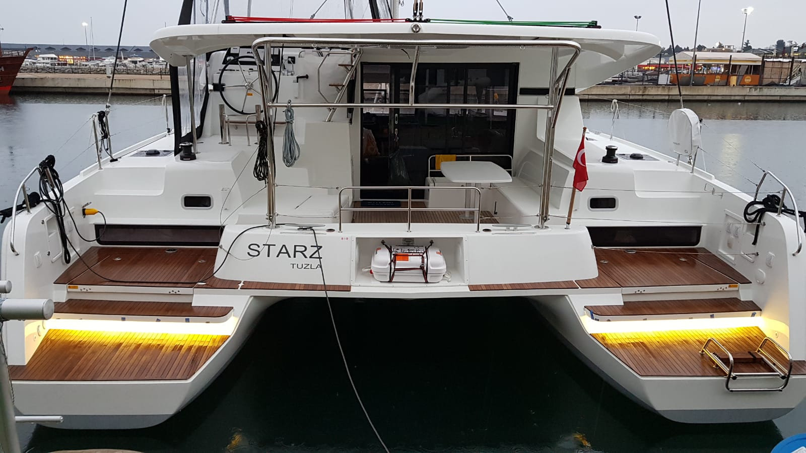 Lagoon 42 S — photo 14