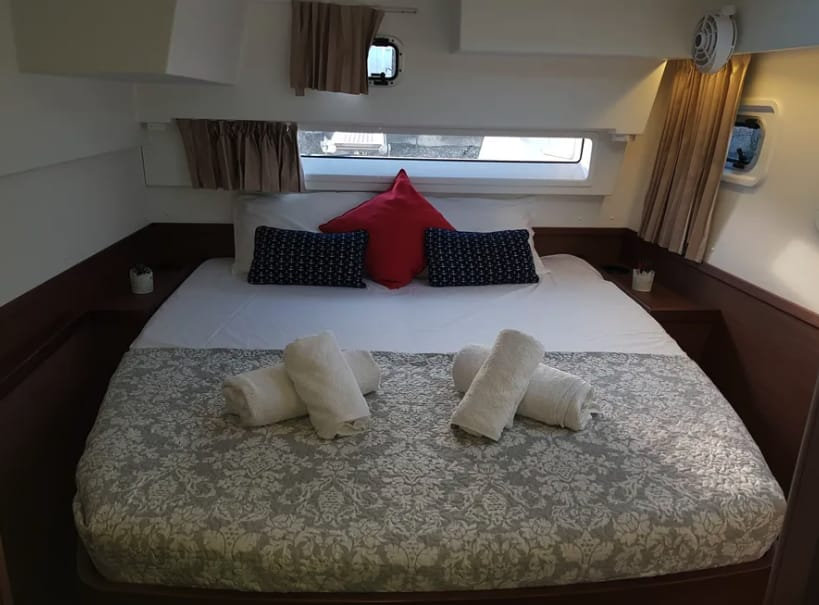 Lagoon 42 S — photo 19
