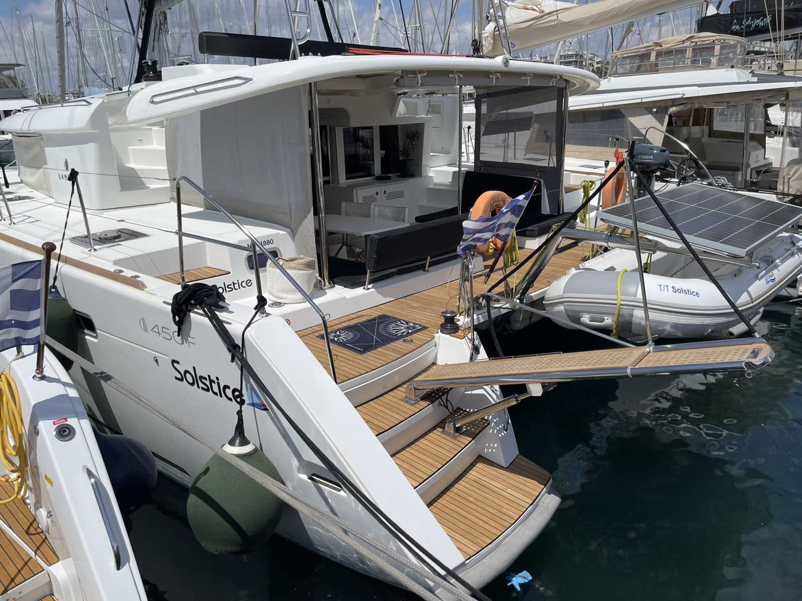 Lagoon 450 F — photo 21