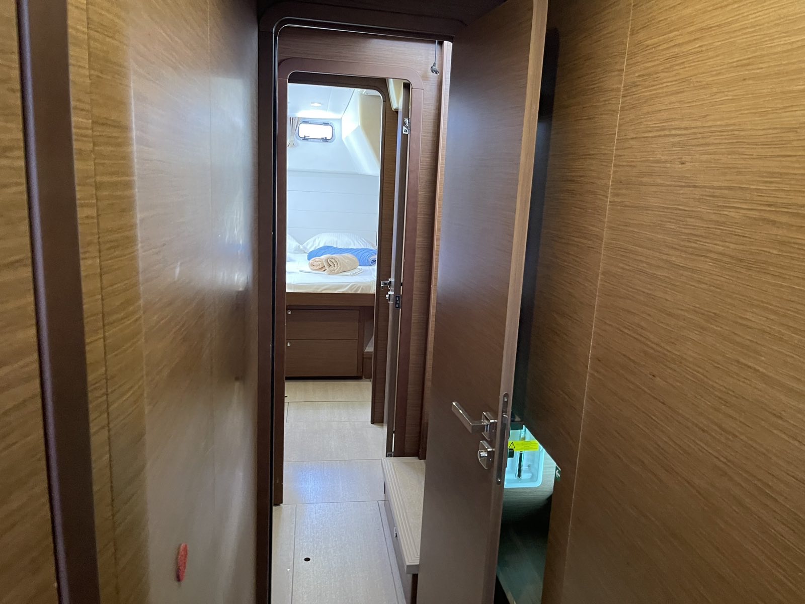 Lagoon 450 F — photo 6