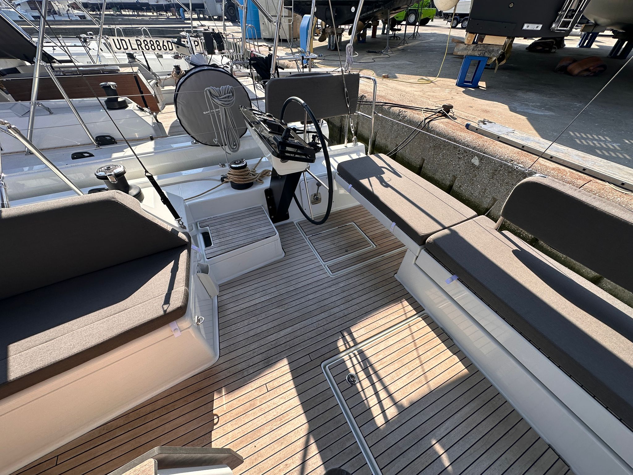 Dufour 470 — photo 3