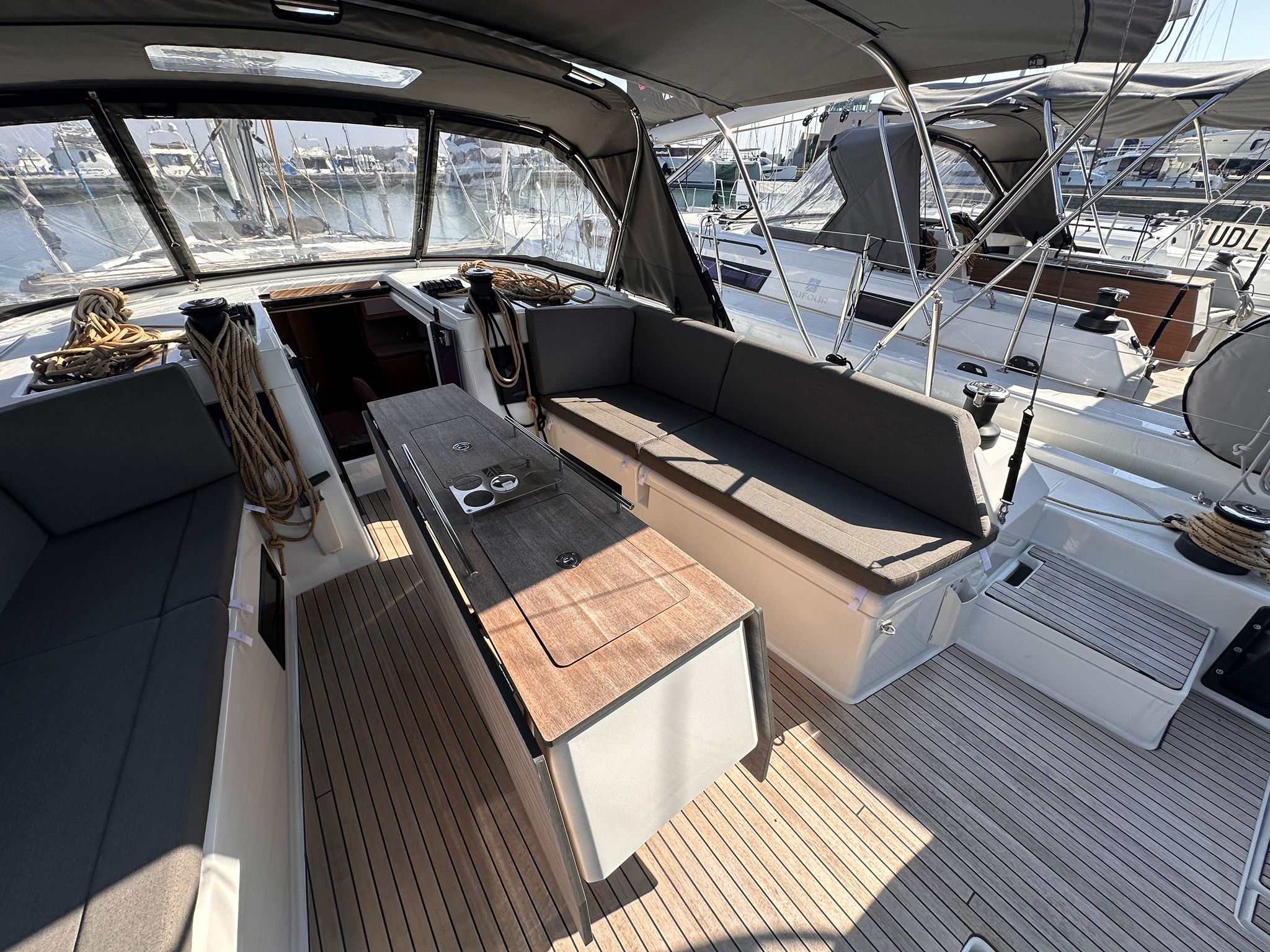 Dufour 470 — photo 21
