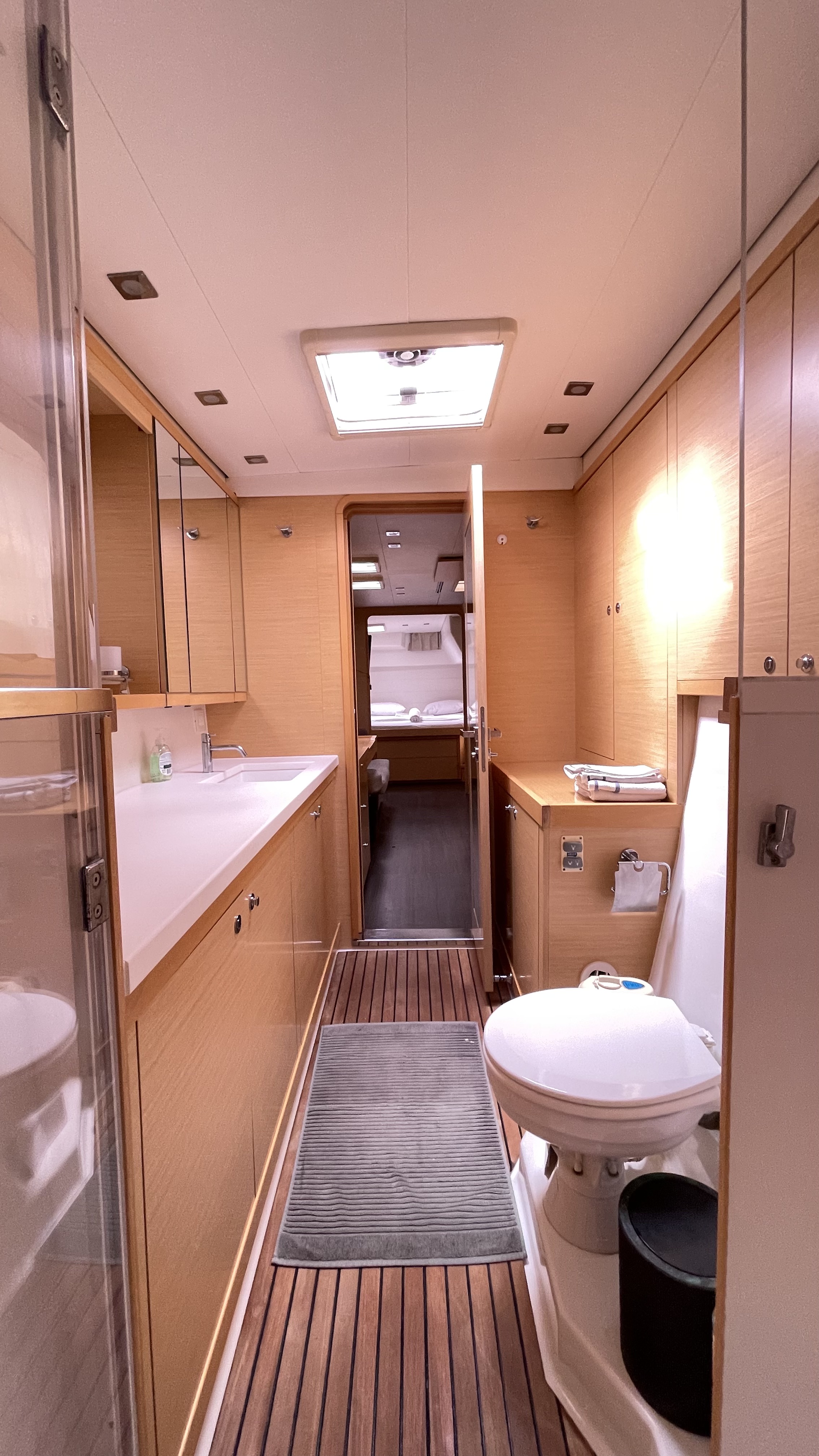 Lagoon 450 Fly — photo 8