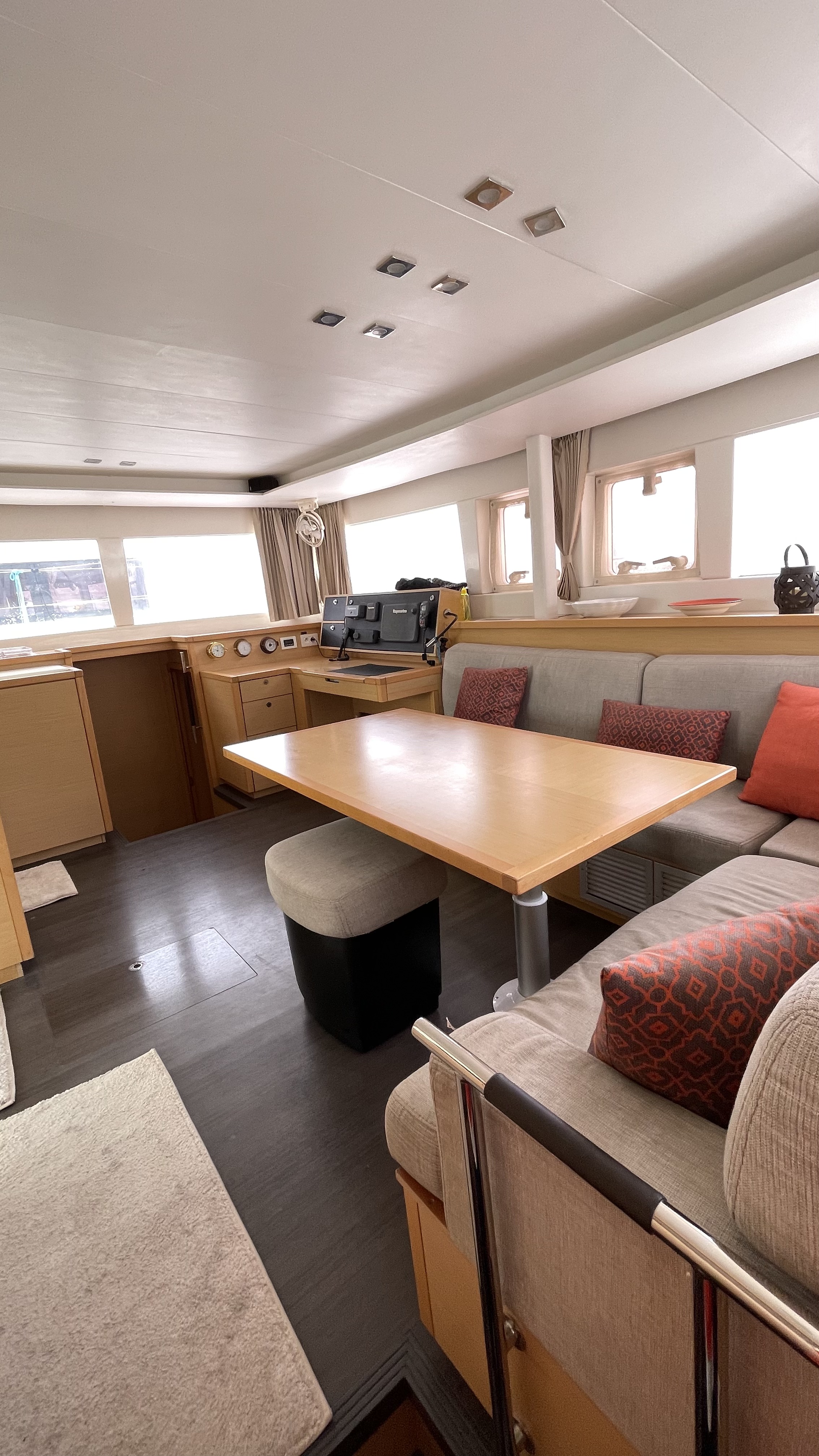 Lagoon 450 Fly — photo 14