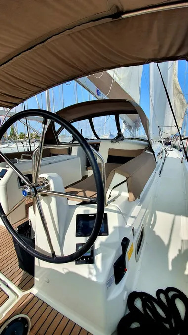 Sun Odyssey 490 — photo 10