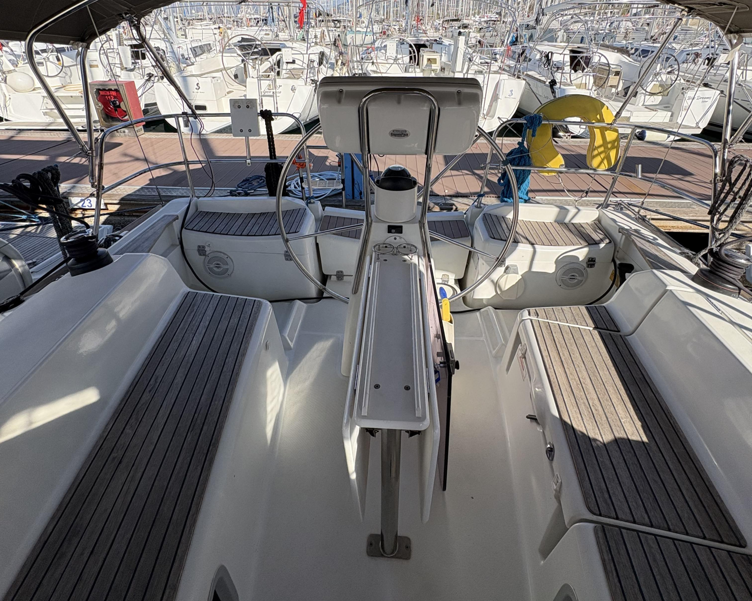 Sun Odyssey 36i — photo 13