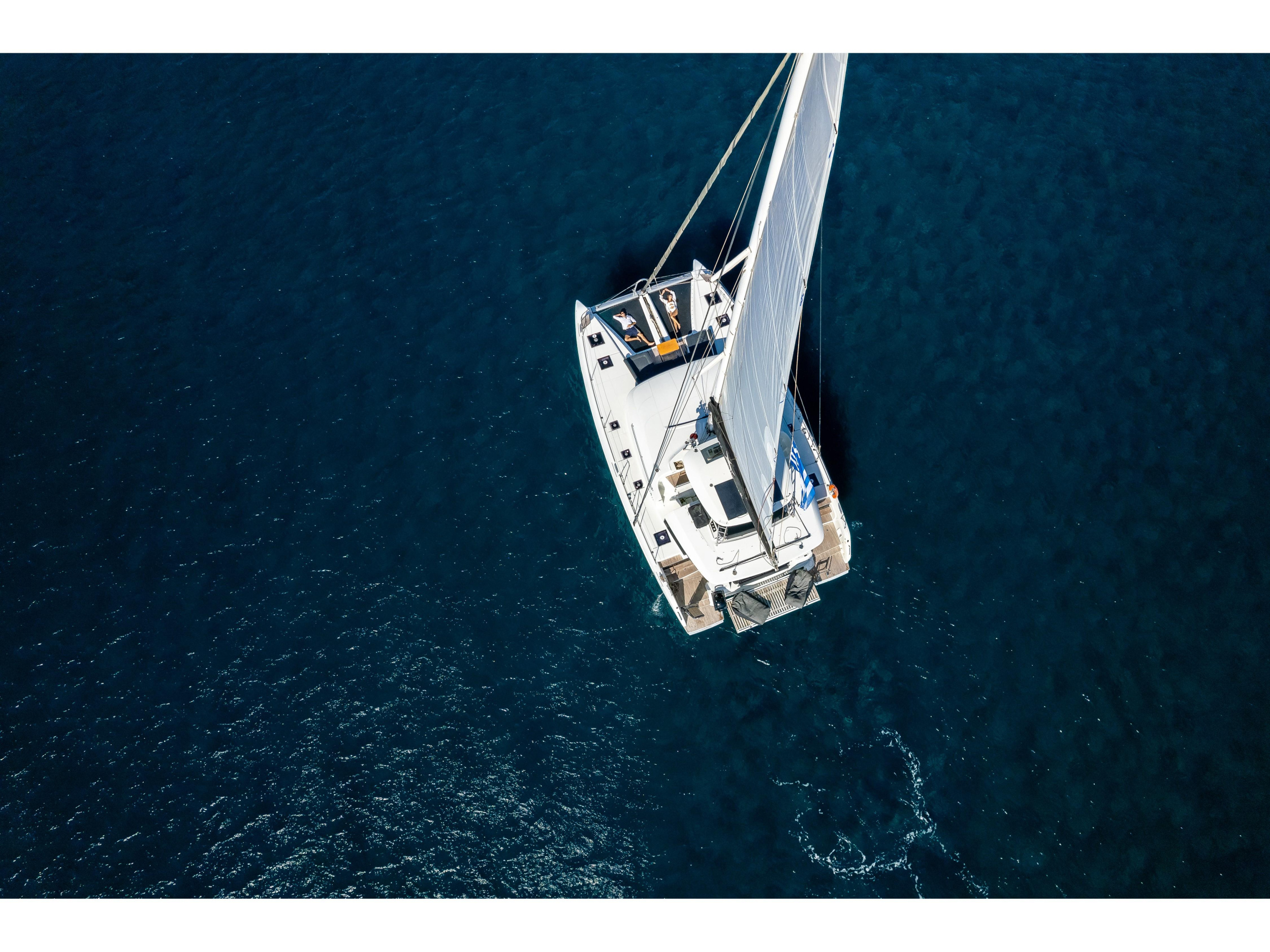 Lagoon 50 — photo 1