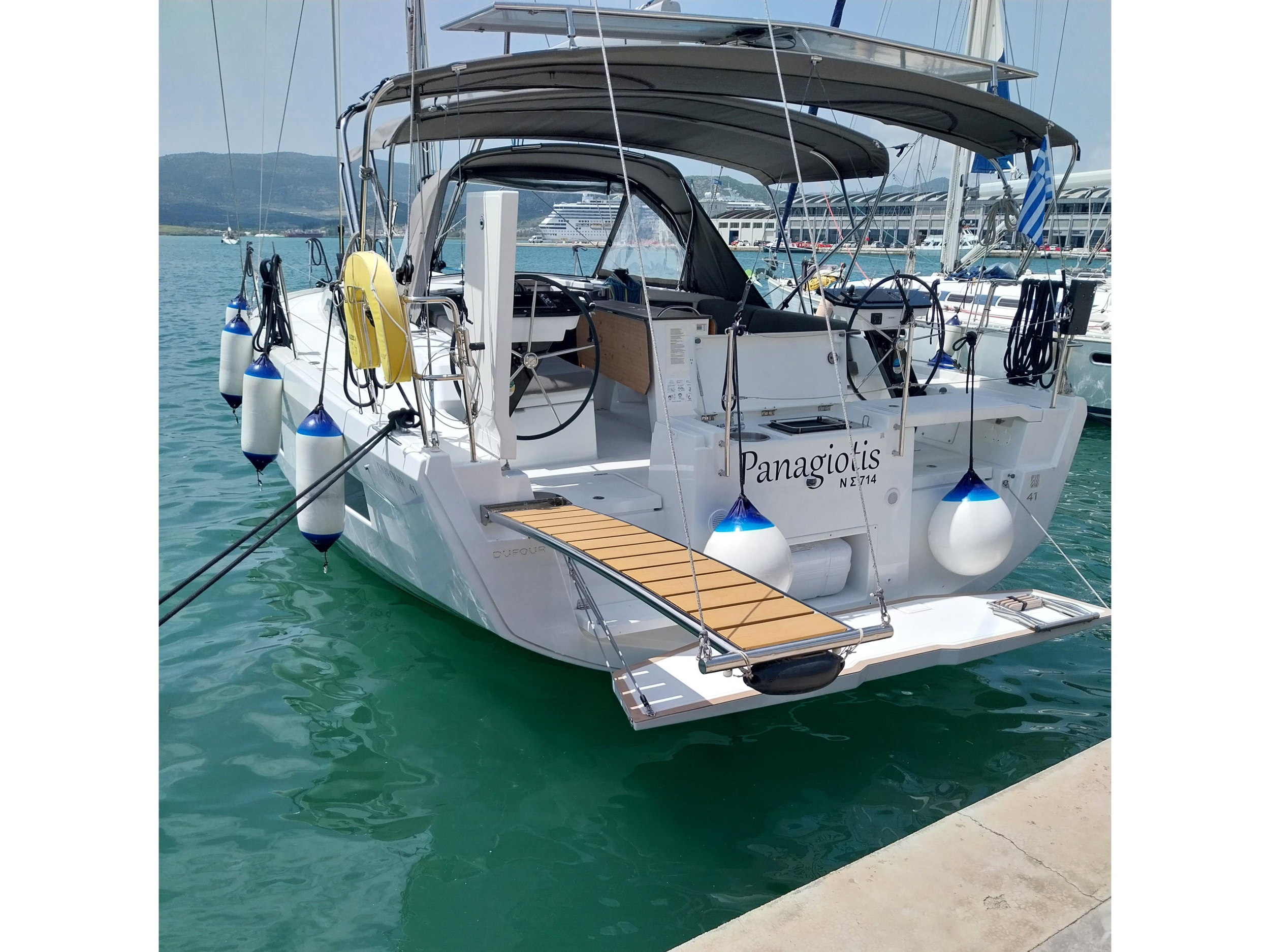 Dufour 41 — photo 1