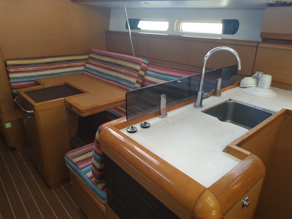 Sun Odyssey 409 — photo 3