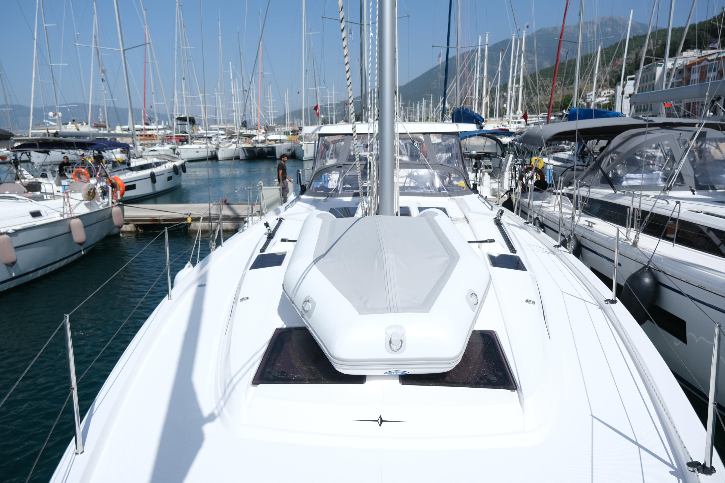 Bavaria C46 — photo 15